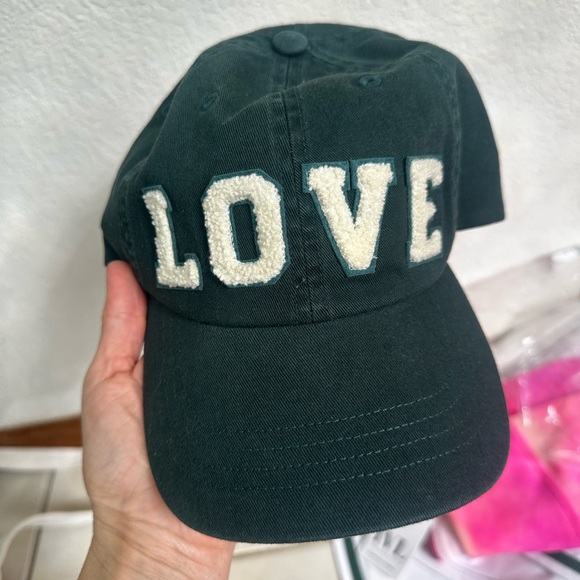 Rare Tory Varsity LOVE hat NWT - Picture 1 of 5